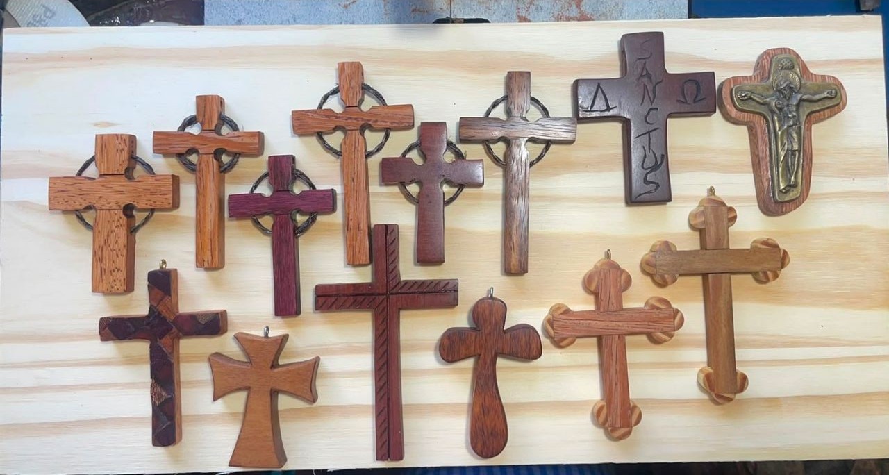 Cruz artesanal vendida 4