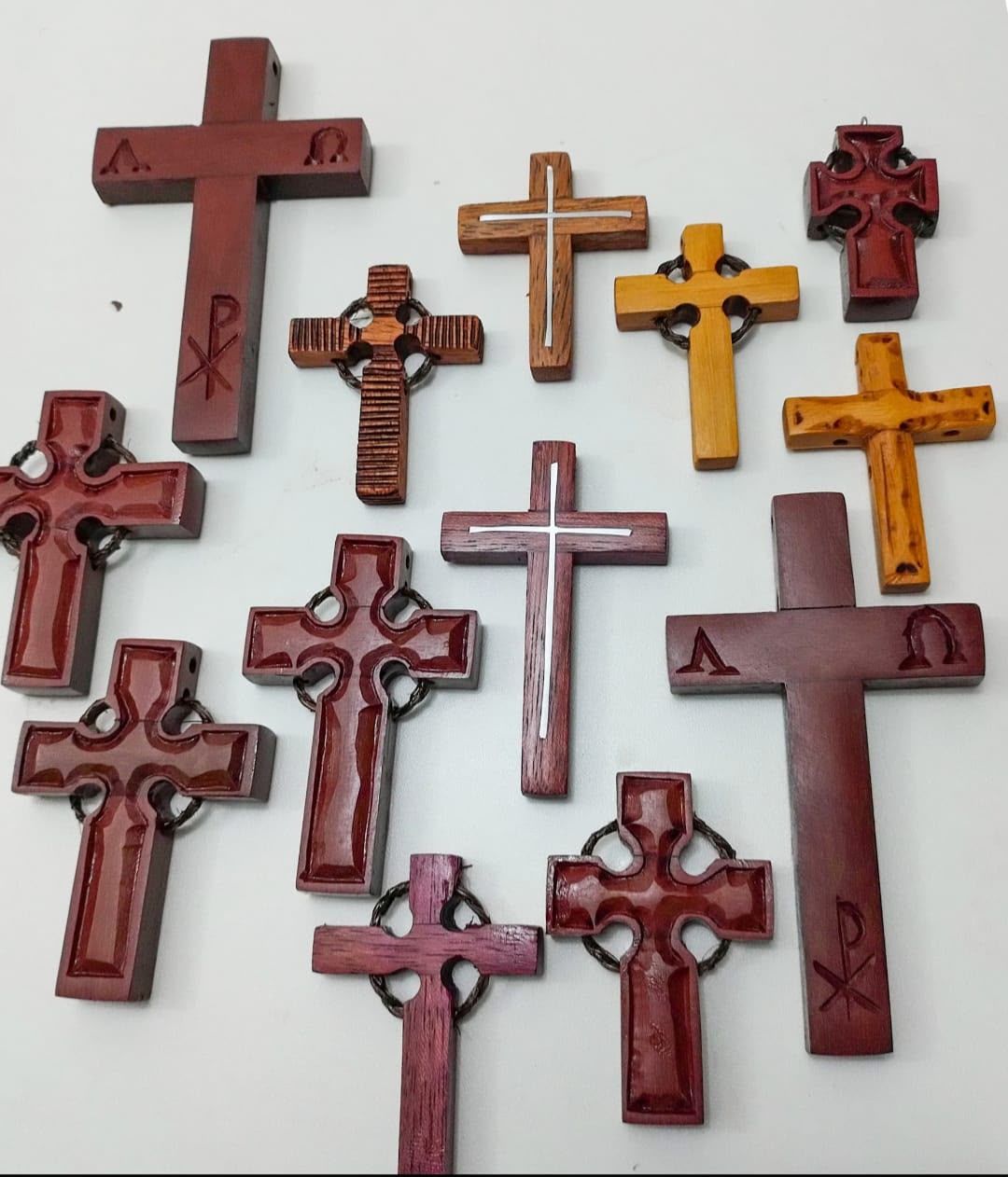 Cruz artesanal vendida 2